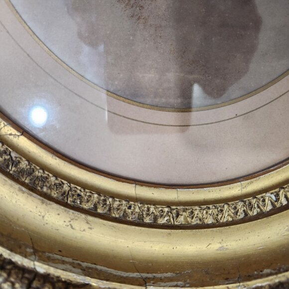 Antique oval picture and frame with information about family on back. - Picture 2 of 8